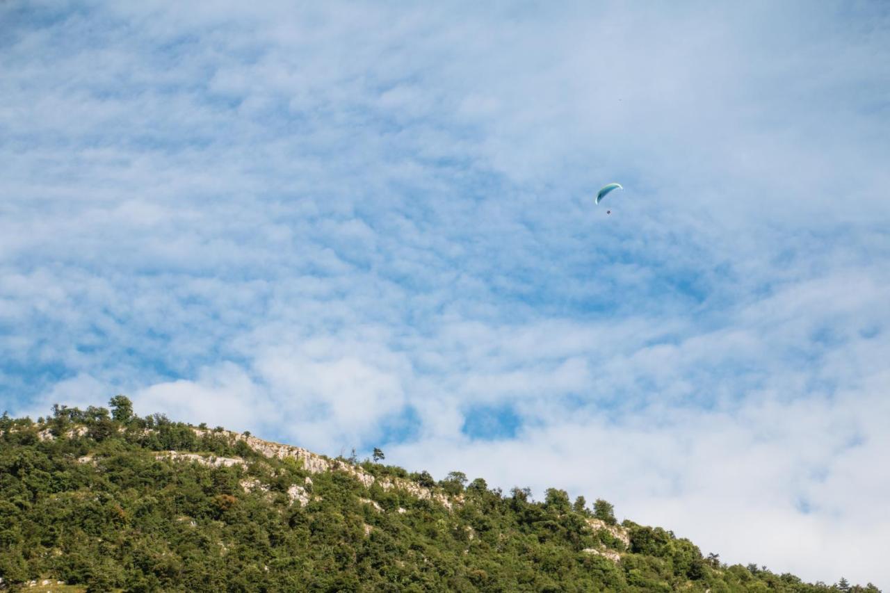 Oltre L'Arco Hotell San Dorligo della Valle Exteriör bild